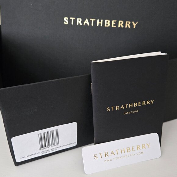 Strathberry Mini Crescent Oat/Vanilla - Picture 14 of 14